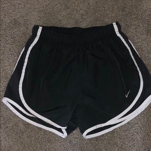 black and white nike shorts